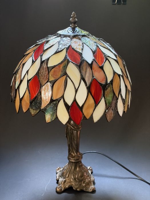Lampa stołowa  witrażowa styl tiffany