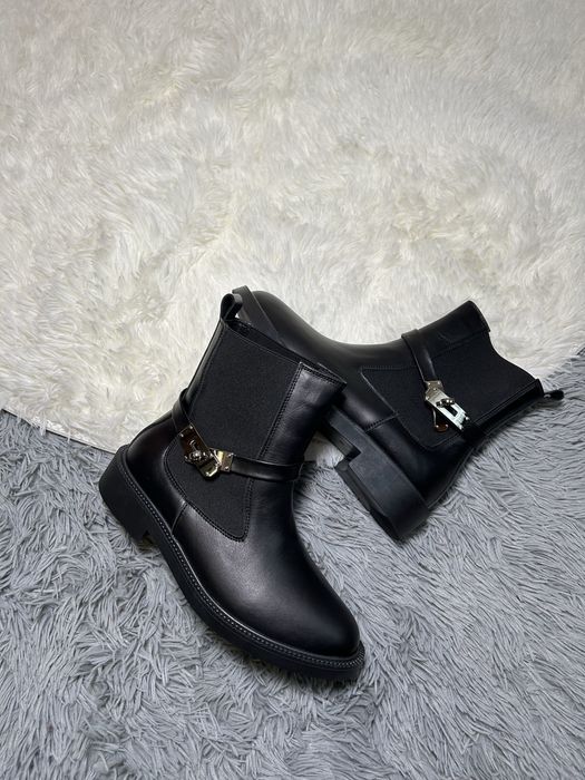 Шкіряні зимові челсі в 37,38 розмірі