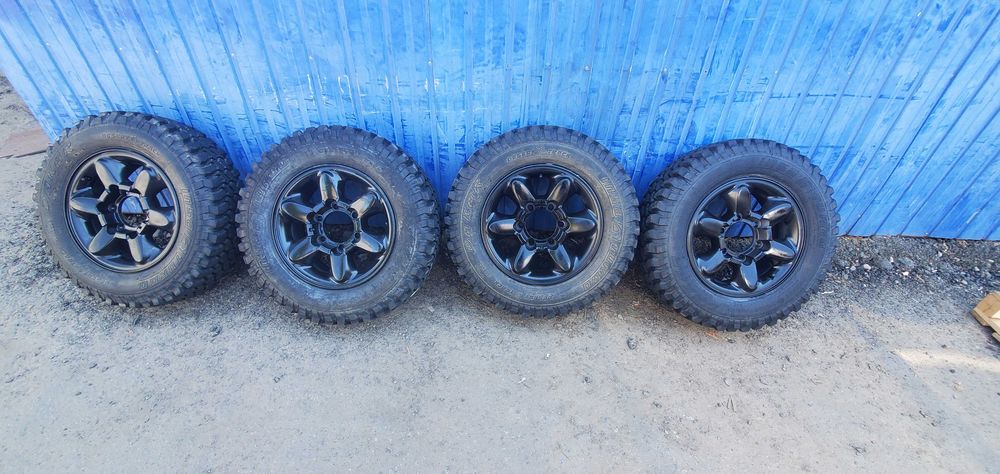 Колеса в зборі 6 139,7 R15 Mitsubishi Pajero, Hyundai H1 205 70 R15 болотники ET33