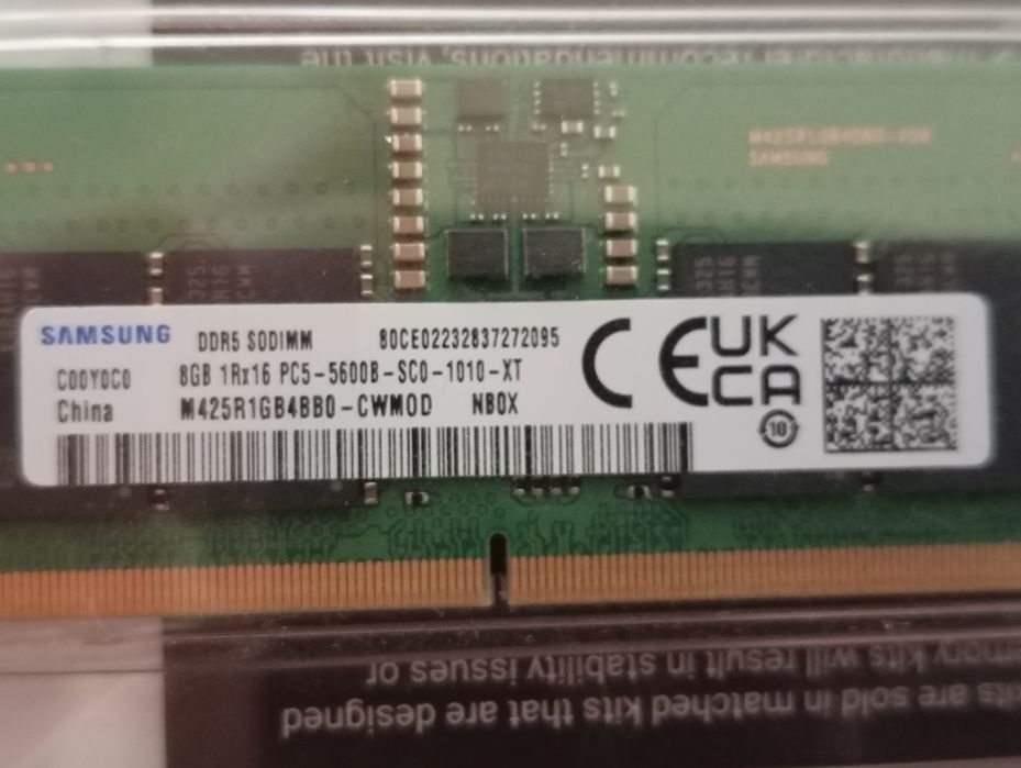 Portable 8GB DDR5 5600 Memory64550353126273122