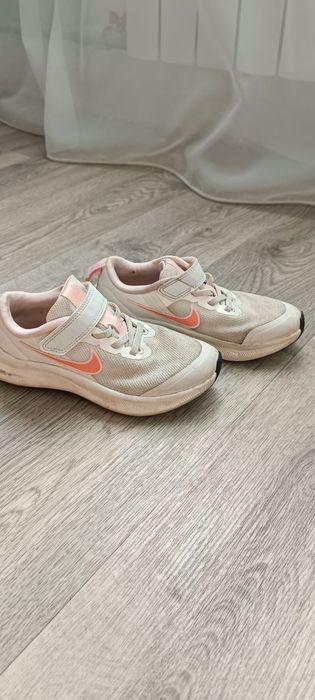 Продам кросівки Nike 29 розмір