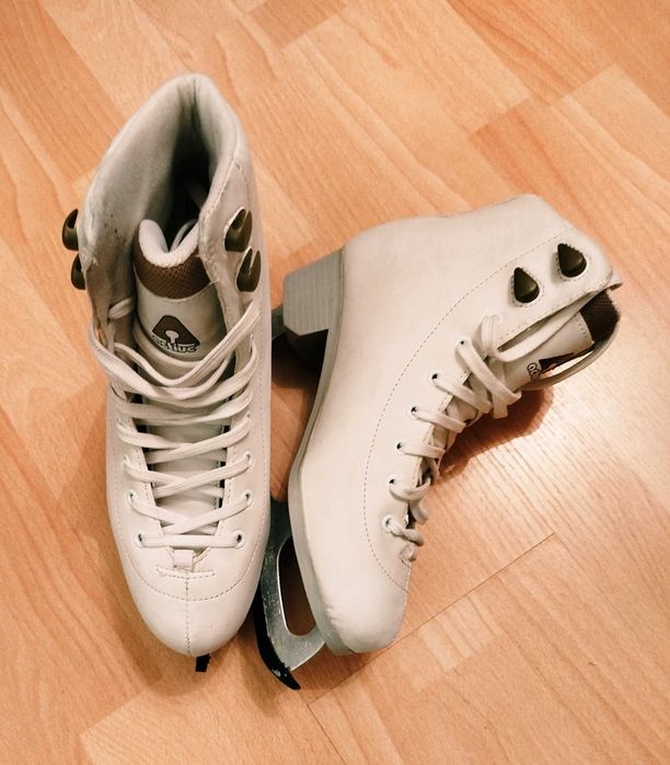 Łyżwy figurowe r. 38/39 Active model 2223