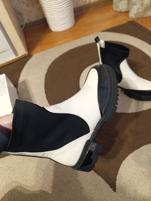 Нові жіночі Челсі.