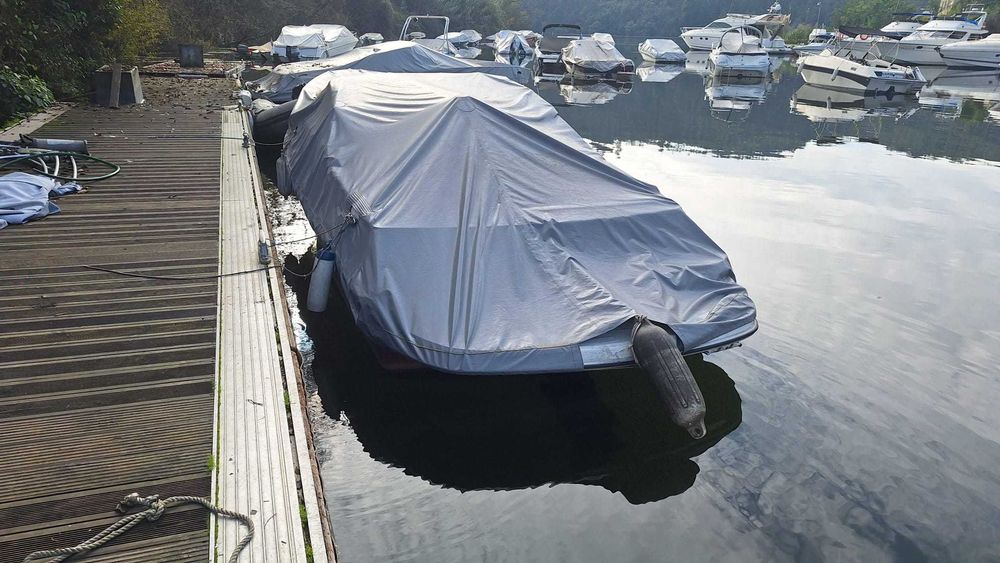 Maxum 2000 SCL Cabinado | Pronto a Navegar | Documentação em Dia