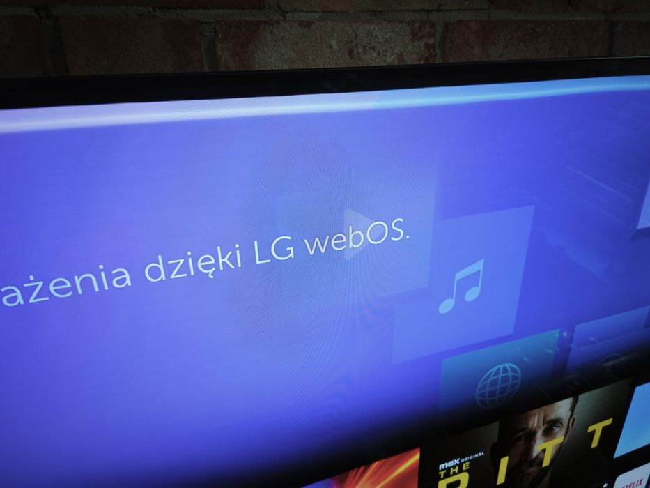 Telewizor LG OLED 55BSLA -z małą wada