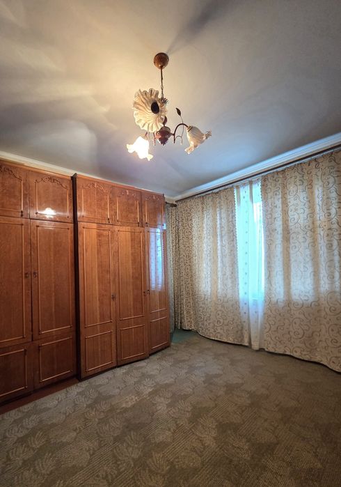 Продам 2 кімн. квартиру на Андріївській
