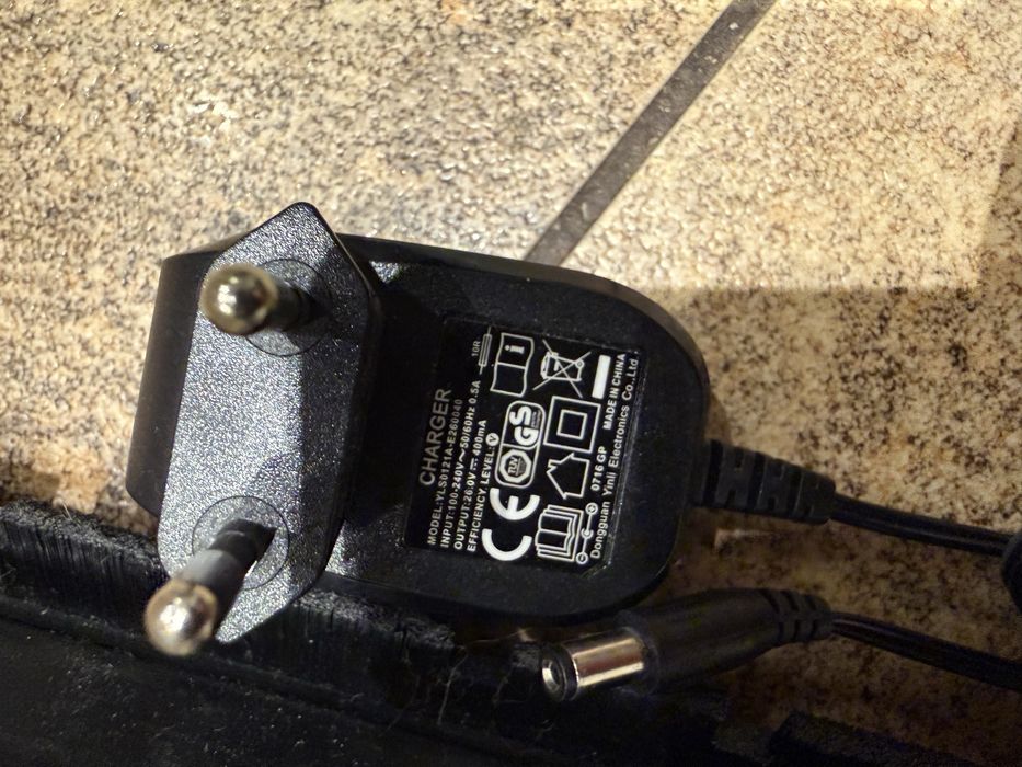 Dirt Devil Cavalier total home DD698-4 odkurzacz bezprzewodowy