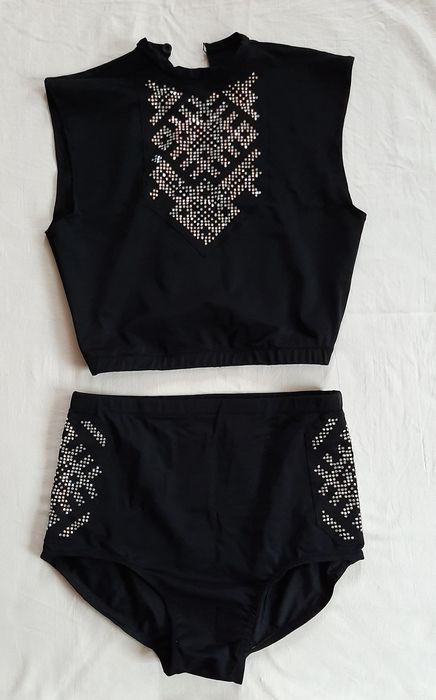 Костюм для пол-денсу