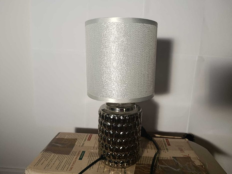 Lampa nocna bardzo dobry design