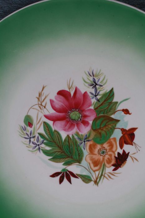 Duży talerz patera w kwiaty do powieszenia PRL