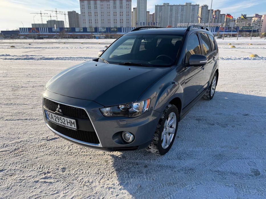 Mitsubishi Outlander XL 2012 2.4 бензин