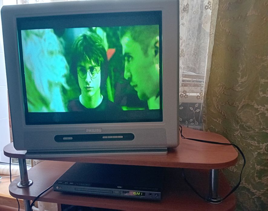 Телевізор з dvd-плеєром