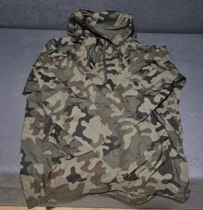 Helikon Windrunner - kurtka wiatrówka z kapturem, roz. M