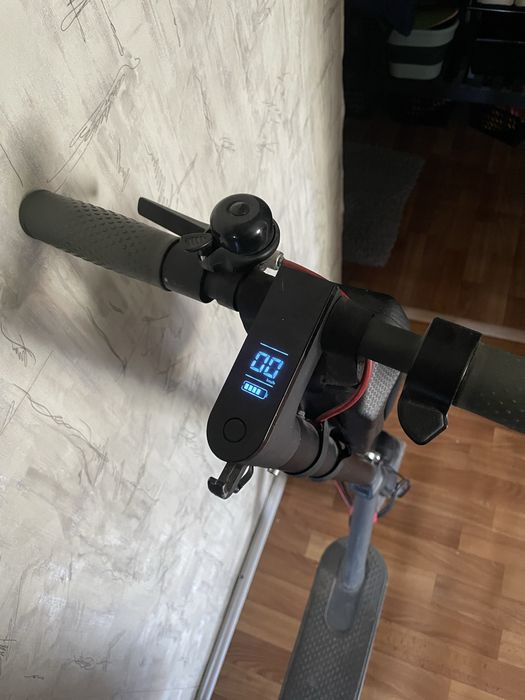 Електросамокат Like.Bike One (Black) 270 Wh