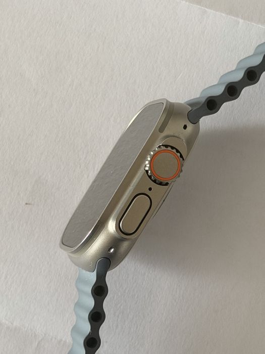 Apple Watch Ultra 3 GPS + Cellular, Caixa em titânio natural de 49 mm com Bracelete Ocean azul‑âncora