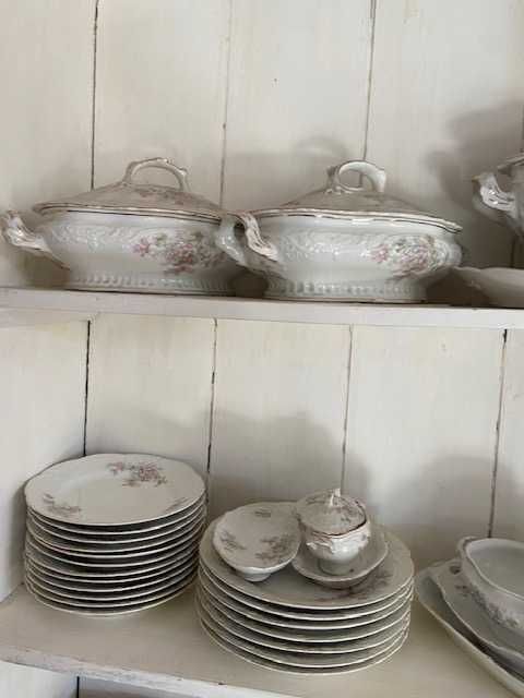 Servicio de louca antigo