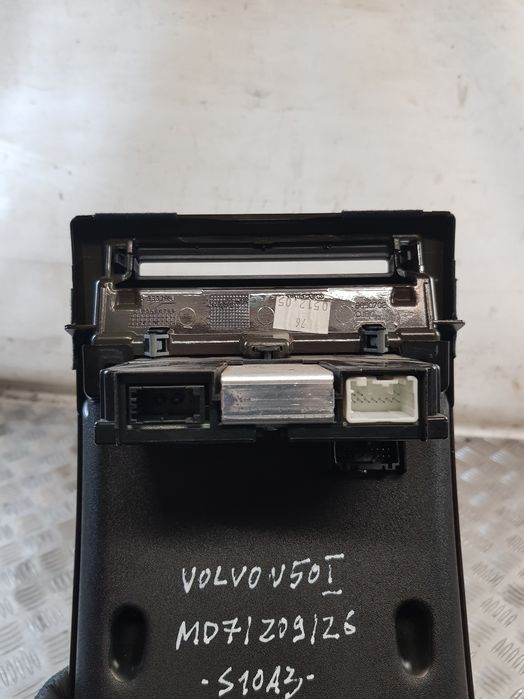 Konsola Środkowa Wodospad Panel Nawiewu Radia Volvo V50 I 05R-