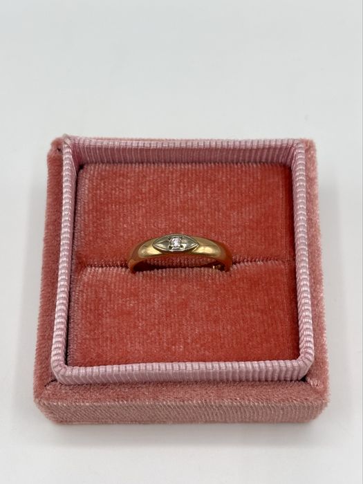 Pierścionek obrączka złota z brylantem