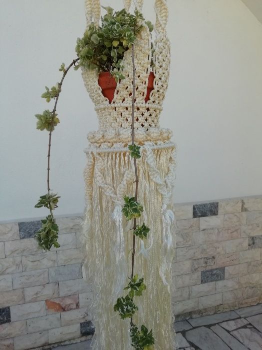 Macramé em fio de seda