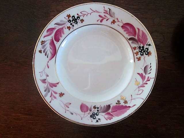 Xícaras de café, pratos etc. porcelana