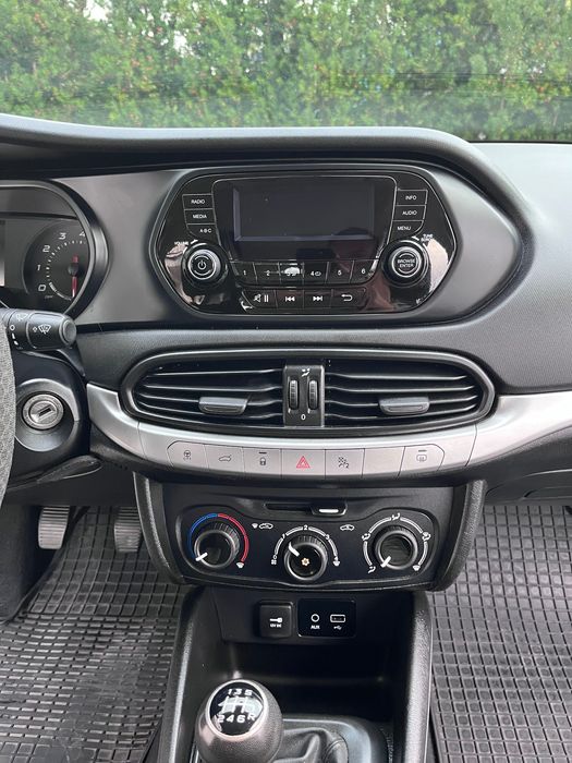 Fiat Tipo, prywatne auto, zakonserwowane podwozie.