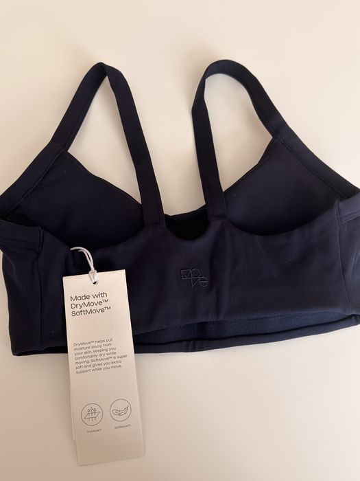 Спортивний топ з чашками