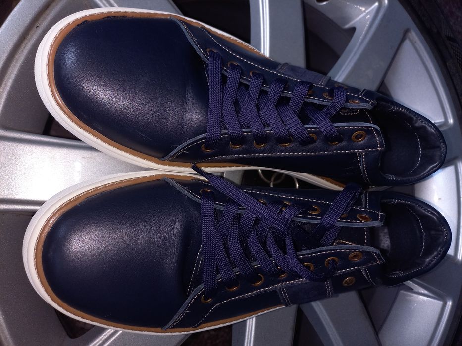 Кожанные мокасины кроссовки новые