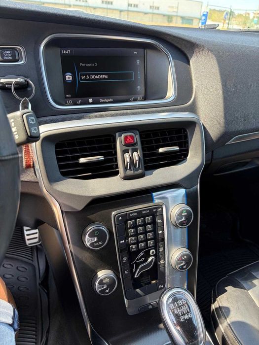Volvo V40 1.6 D2 R-Design 2013