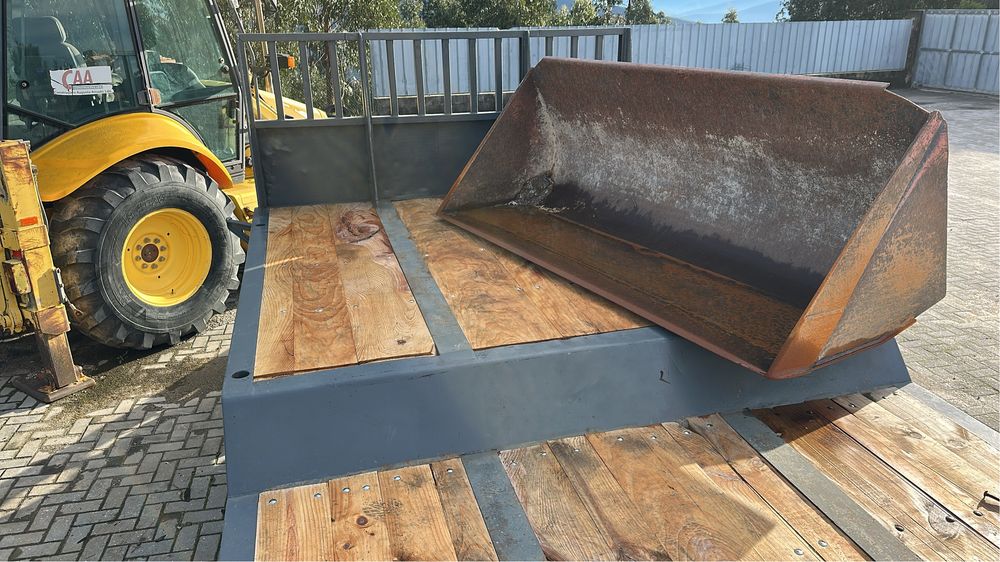 Reboque porta maquinas