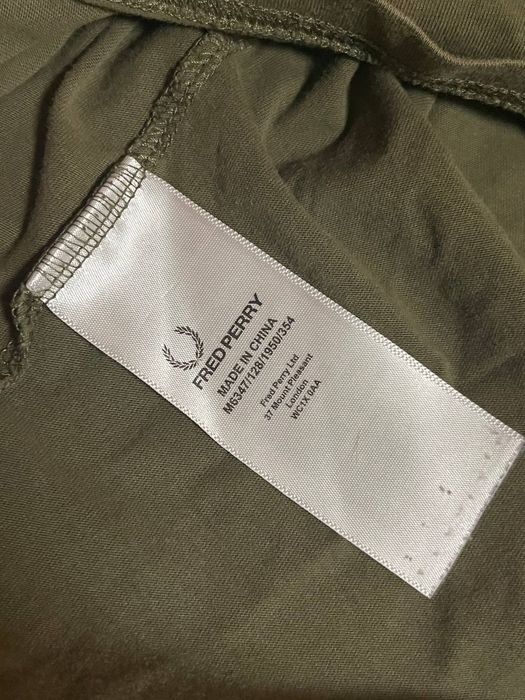 Fred perry на лампасах хаки