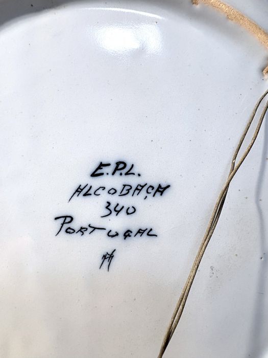 Prato em faiança EPL Alcobaça assinado “recordação de Cascais”