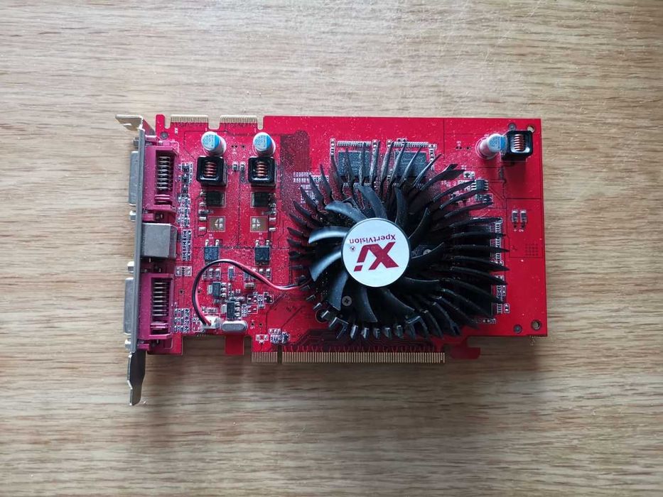 Відеокарта ATI Radeon HD 2600 PRO