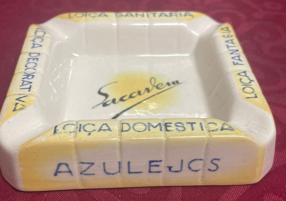 Cinzeiro em faiança Sacavém