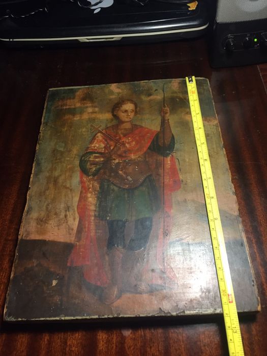 Старинная икона на дереве.