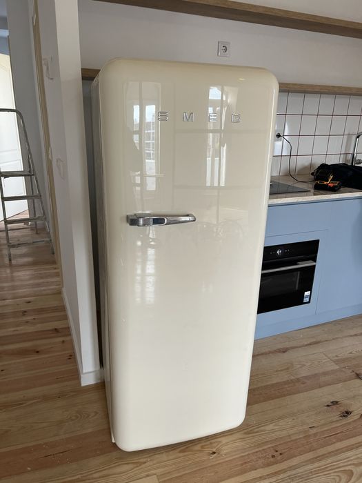 Frigorifico SMEG NOVO ( Oportunidade )