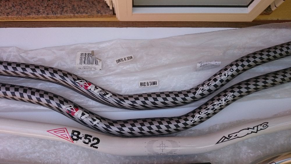 AZONIC - Volantes Bicicleta BTT Downhill Freeride MTB - 100% NOVO