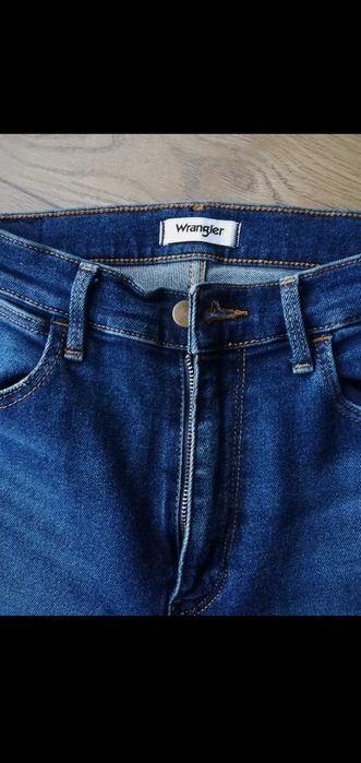 Jeansy Wrangler 38-40 rozmiar