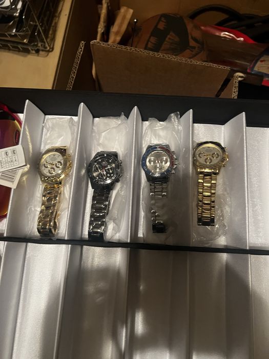 Varios relogios preco é de cada um