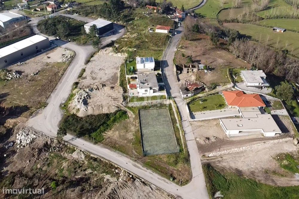 Lote de terreno Industrial para construção c/ área total de 820 m2