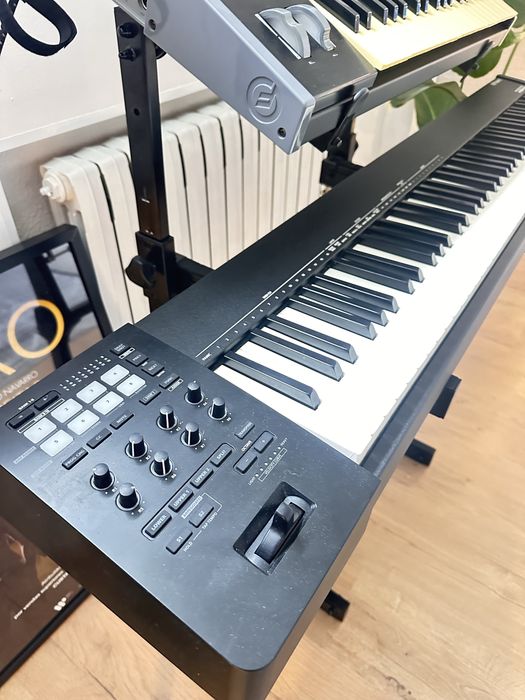 TROCO POR PS5 Roland A-88 mk2 como novo