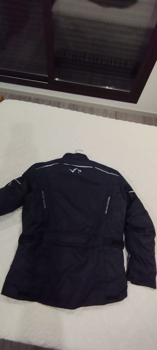 Conjunto 3 capacetes + casaco novo