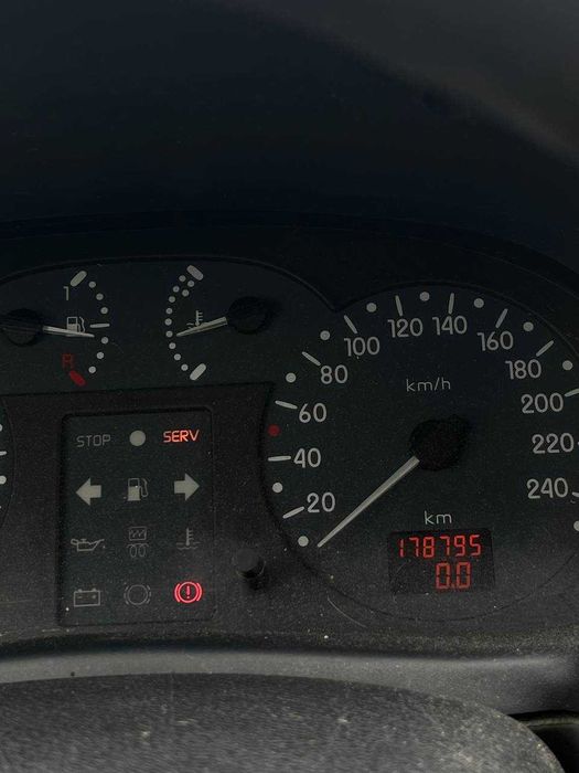 Renault thalia 1.4 2002
