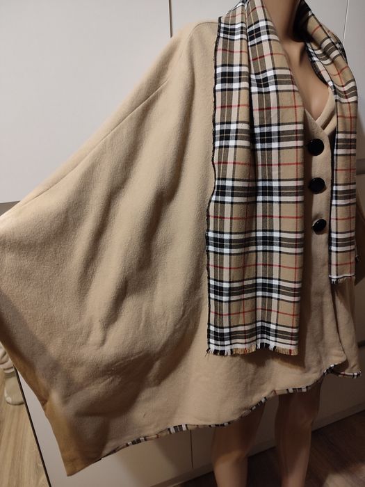Пальто пончо кашемир шерсть в стиле Burberry в клетку с шарфом винтаж