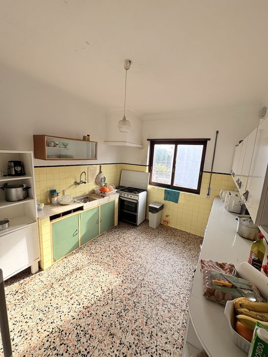 Arrendamento de quarto na região de Guifoes