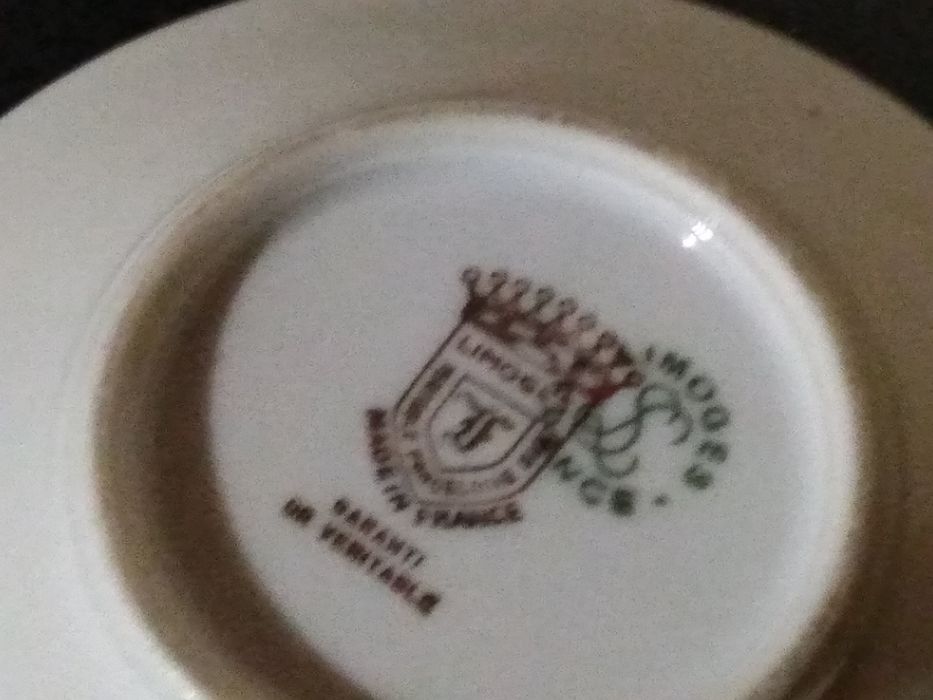 Chávenas de porcelana francesa de coleção