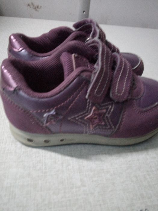 Кросівки для дівчинки