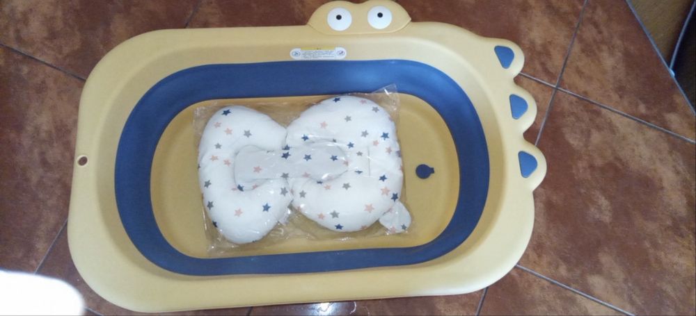 Дитяча ванночка для купання