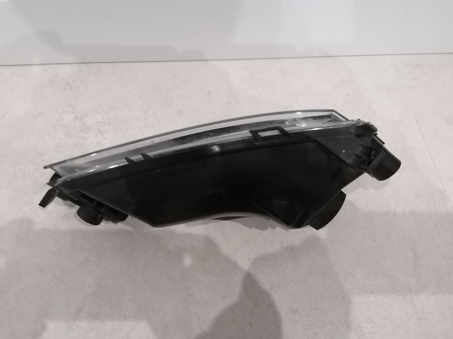 Halogen prawy Przód VW T6 16r Oryginał