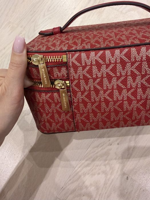 Косметичка - сумочка від Michael Kors