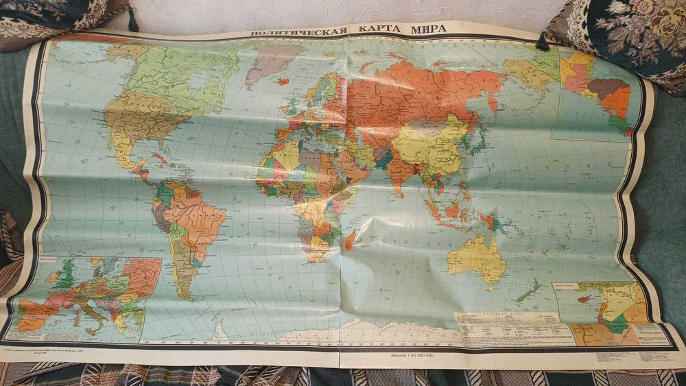 Політична карта світу велика